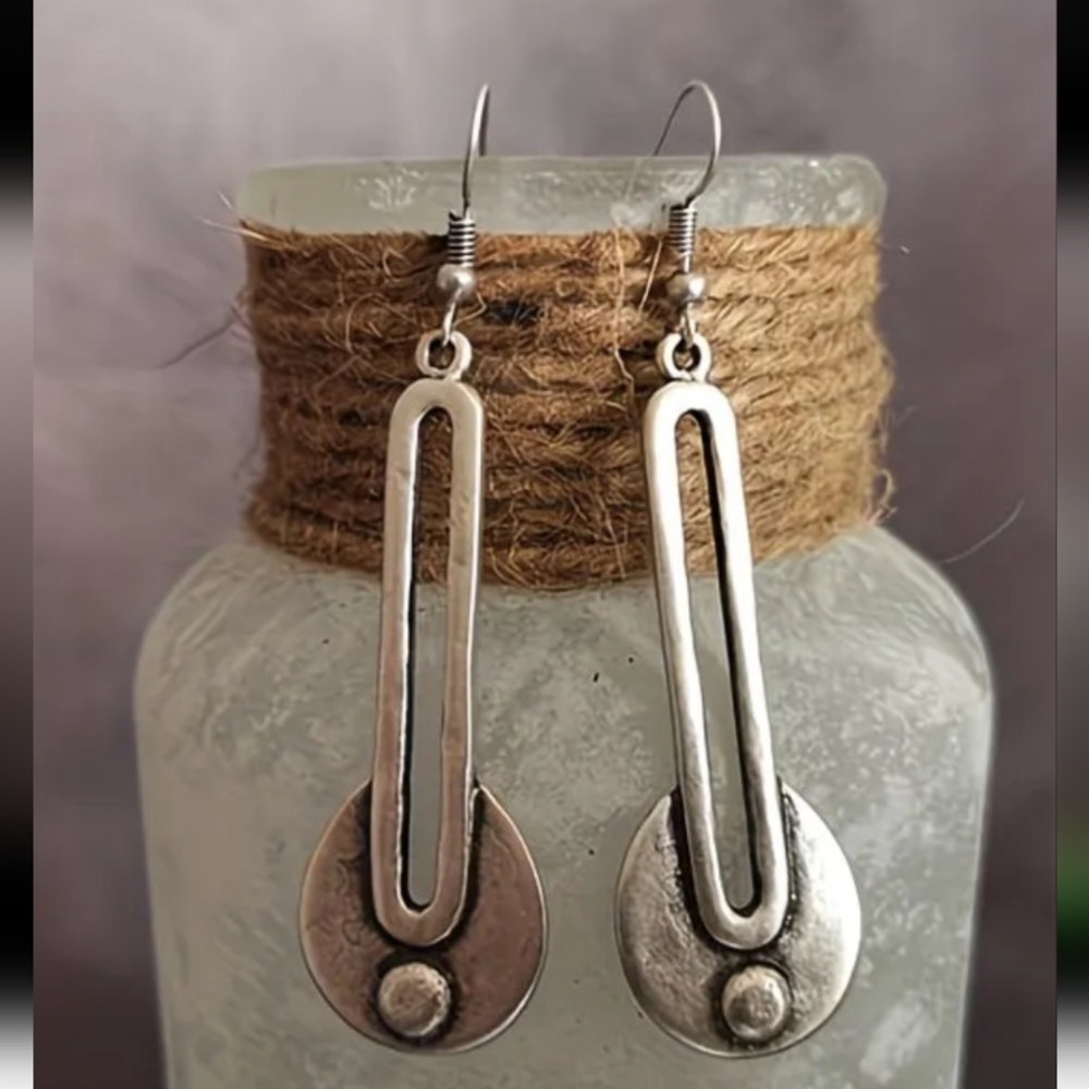 Hand Crafted Silver Oval Drop Riveted Earrings - Picture 1 of 3